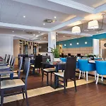 ホテル Ibis Styles ビアリッツ
