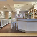 ホテル Ibis Styles 3*