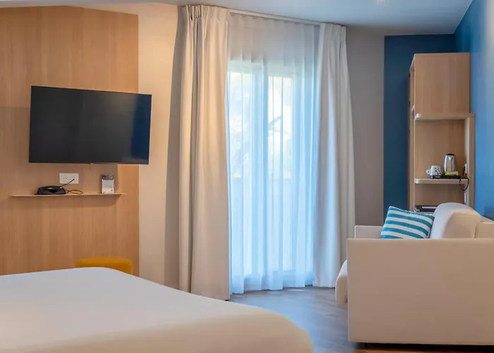 Ibis Styles Hotell 3*